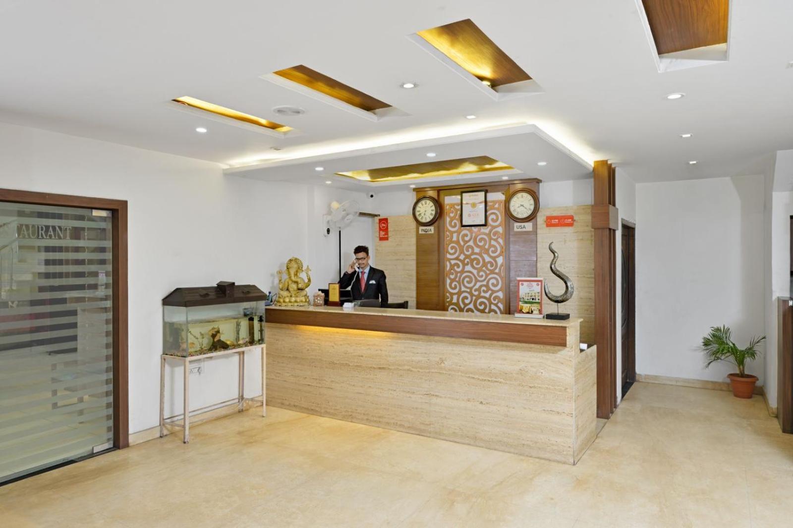 Hotel Paras Dera Bassi Dış mekan fotoğraf